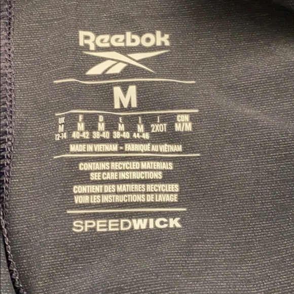 Reebok running or walking short - Picture 9 of 9